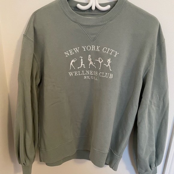 Abercrombie & Fitch Sweaters - Abercrombie & Fitch crew neck sweater, size M